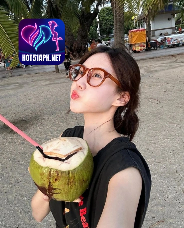 Adelaide Carter HOT51APK.NET