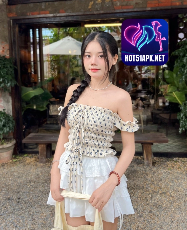 Alexandra Vaughn HOT51APK.NET