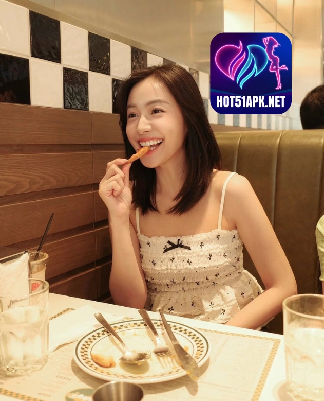 Amelia Rhodes HOT51APK.NET