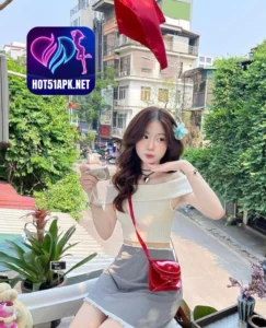 Read more about the article Nguyễn Hoàng Yến rực rỡ nổi bật trên HOT51