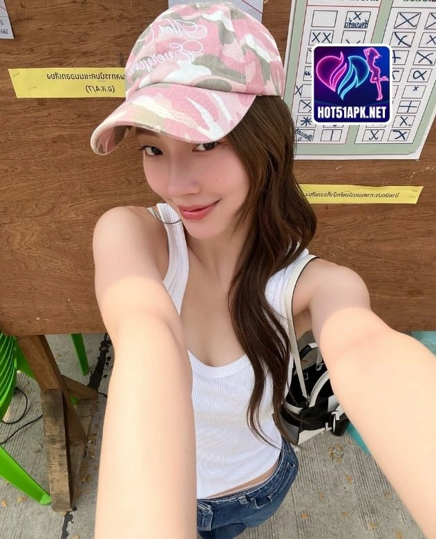 You are currently viewing Hoàng Kim xinh đẹp trên Hot51 Trải nghiệm live đầy cuốn hút