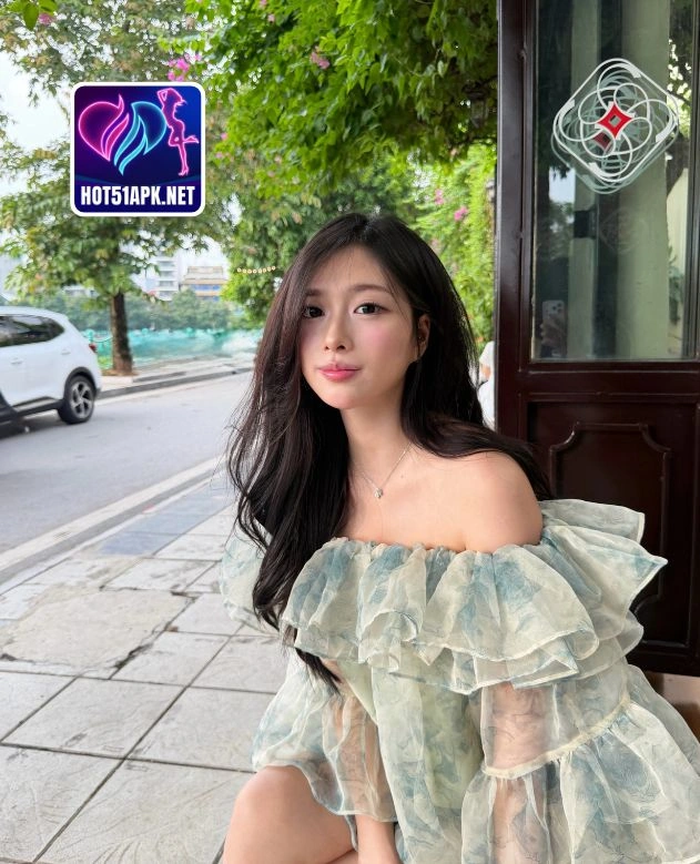 Hải Yến-HOT51APK.NET